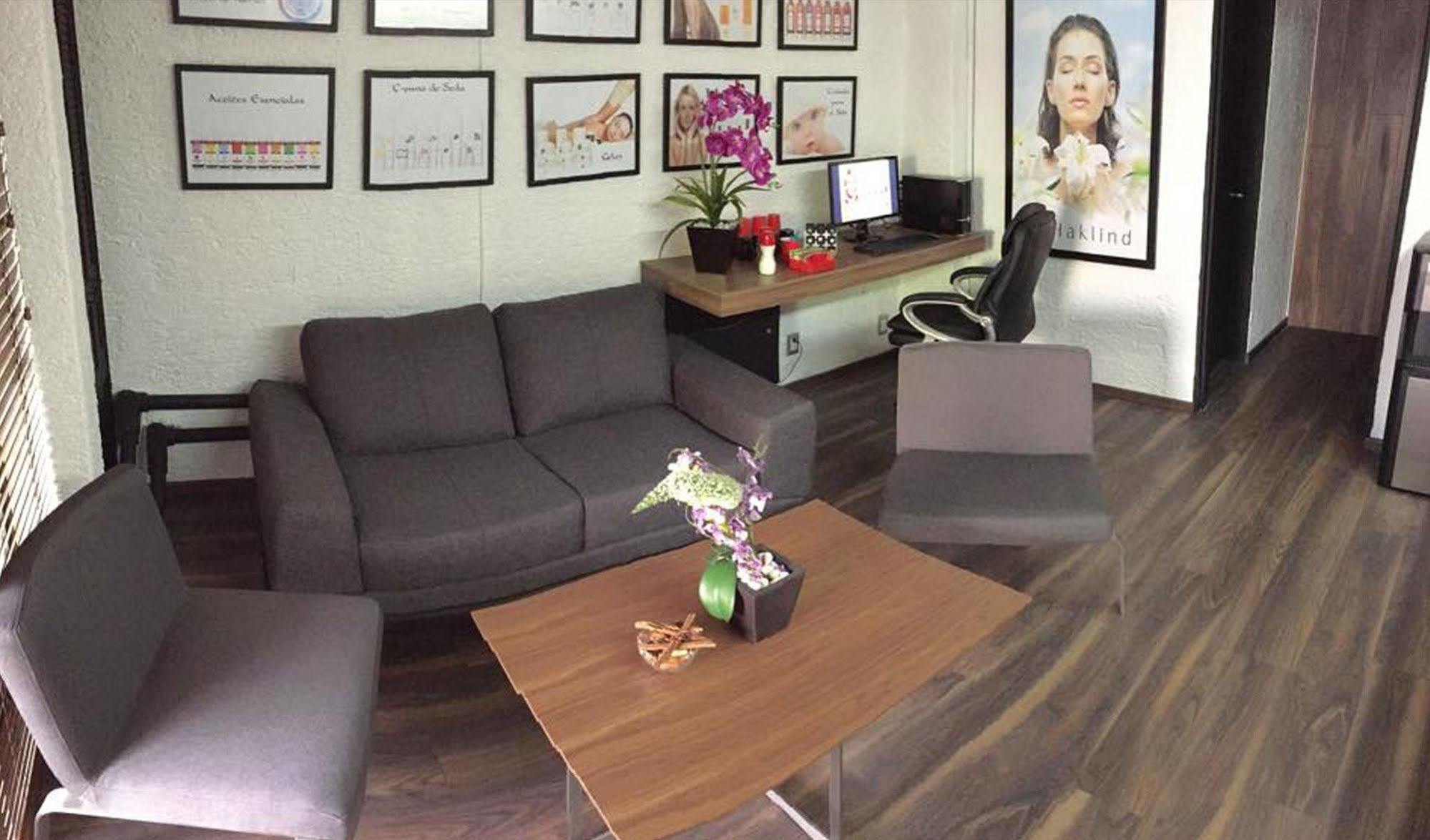Aurora Suites Zapopan Eksteriør billede